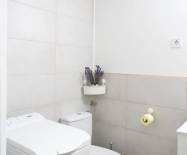 Apartmán Free Parking - Dob50 Spacious - 2 Separate Bedroom, 5 People, Ac, Wifi