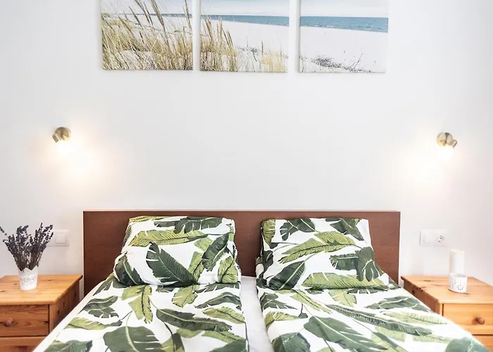 Free Parking - Dob50 Spacious - 2 Separate Bedroom, 5 People, Ac, Wifi *