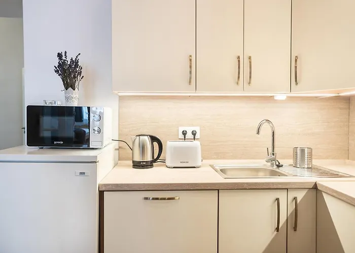 Free Parking - Dob50 Spacious - 2 Separate Bedroom, 5 People, Ac, Wifi * Budapešť