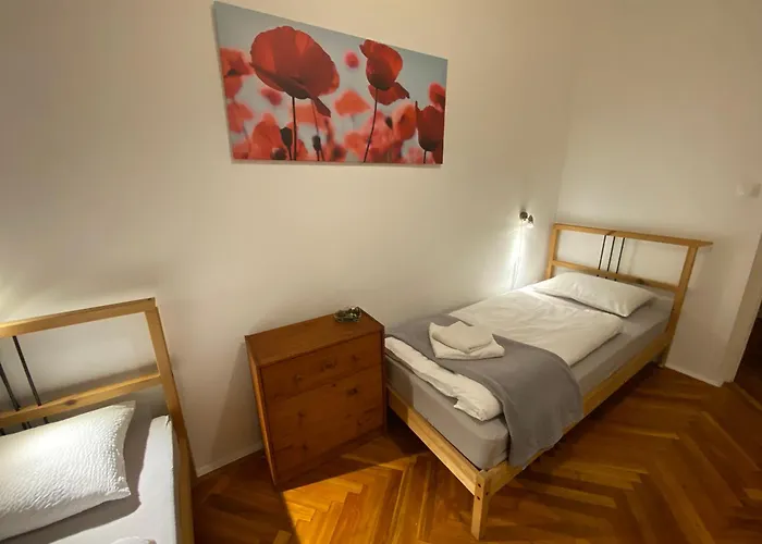 Free Parking - Dob50 Spacious - 2 Separate Bedroom, 5 People, Ac, Wifi Apartmán *