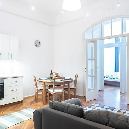 דירה Free Parking - Dob50 Spacious - 2 Separate Bedroom, 5 People, Ac, Wifi *
